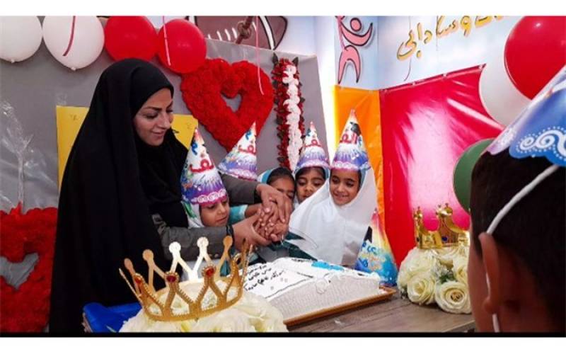 طی مسیر عاشقانه برای تدریس به دانش‌آموزان محروم عشایر جیرفت