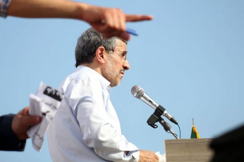 احمدی‌نژاد دنبال چیست؟/ پشت پرده دلیل سکوت این روزهایش چیست؟