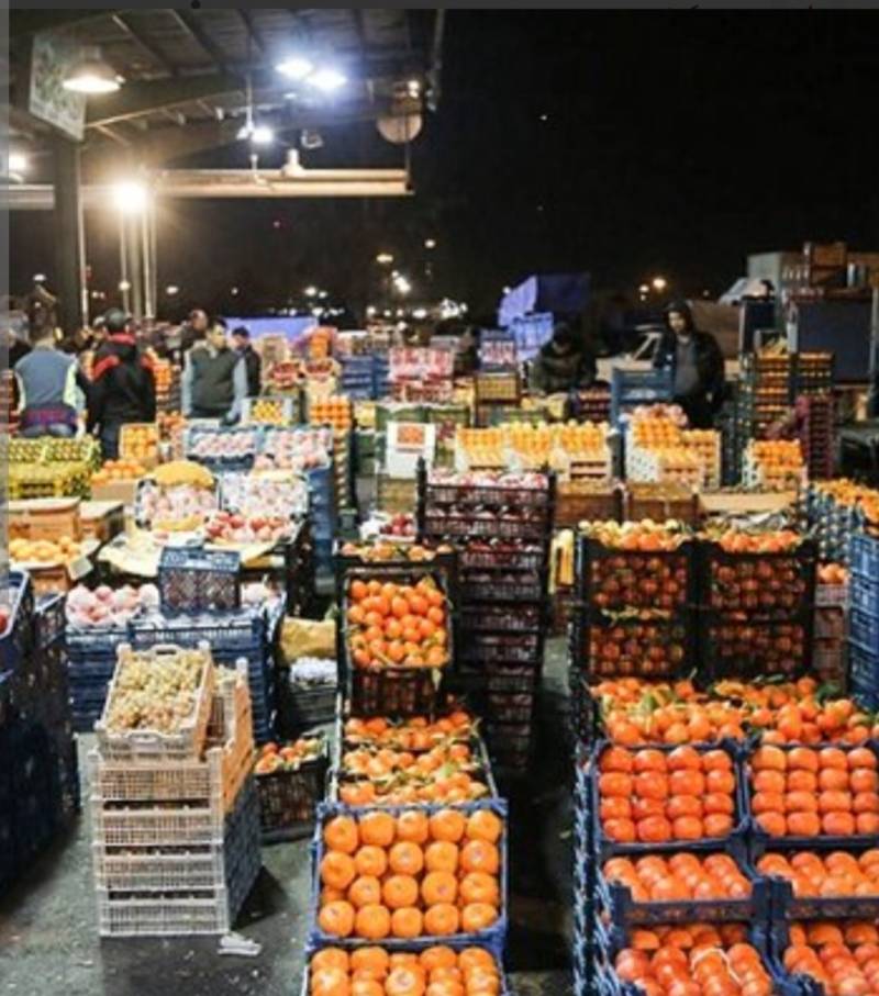 بازرسی شبانه از میدان میوه و تره بار جیرفت و برخورد با متخلفان