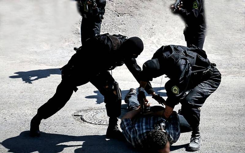 دختر نوجوان در قلعه گنج کرمان از چنگال آدم ربایان نجات یافت