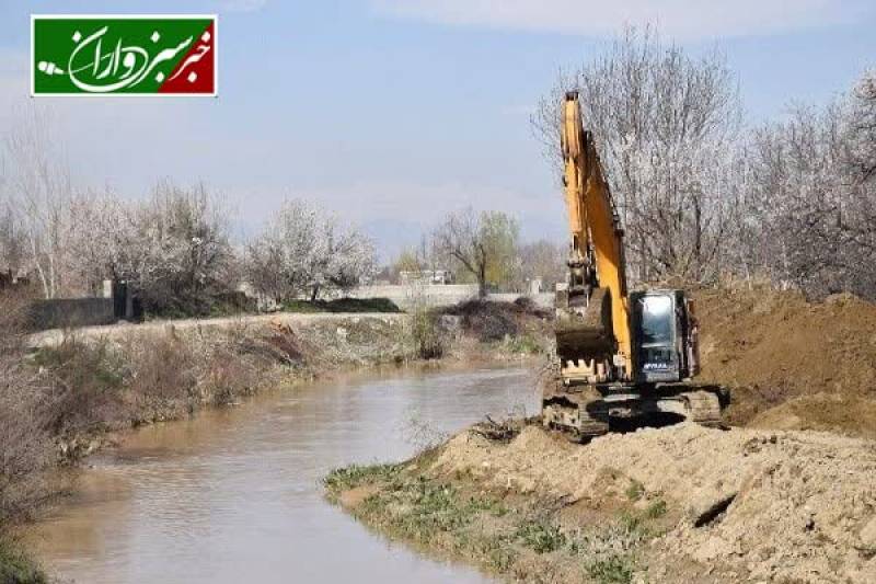 عملیات لایروبی رودخانه‌های شهرستان عنبرآباد آغاز شد