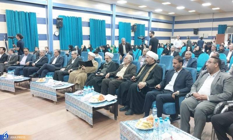 تجلیل از برگزیدگان جشنواره‌های «شعر سرو» و «سروقامتان»