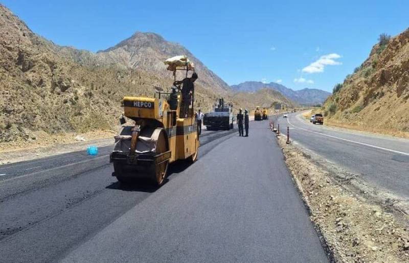 ساخت تقاطع غیرهمسطح در محور بم-جیرفت