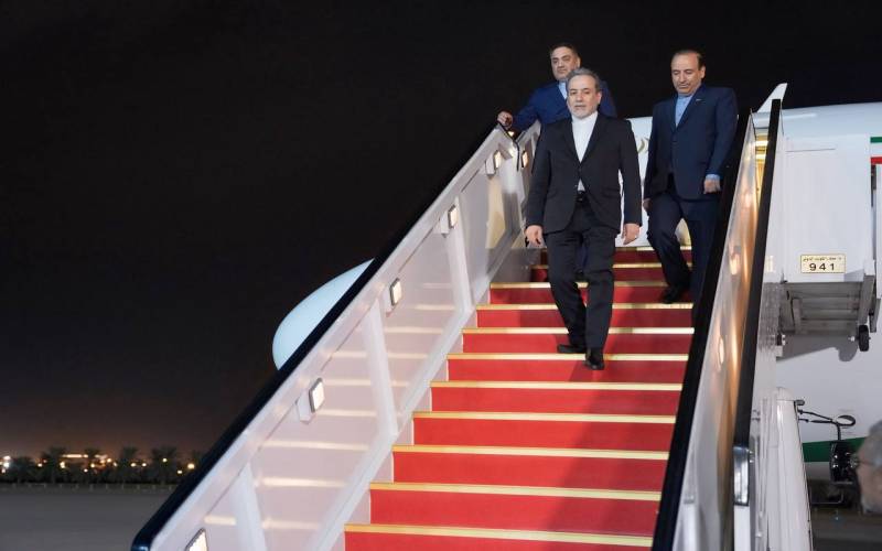 دیپلماسی بی‌واسطه با چاشنی رکوردشکنی؛ عراقچی در ۱۹ روز به ۱۱ سفر مهم رفت