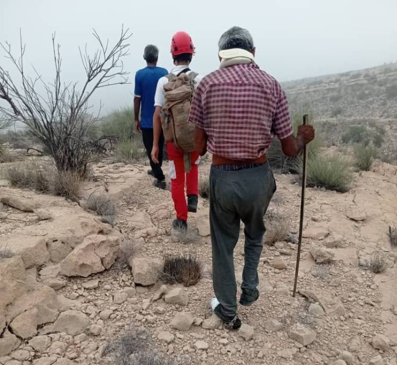 دو معدن یاب در جیرفت پس از 14ساعت مفقودی پیدا شدند