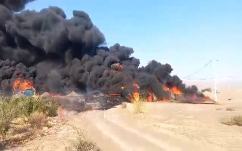 آتش سوزی ده خودرو سوخت بر در منوجان /یک نفر کشته شد