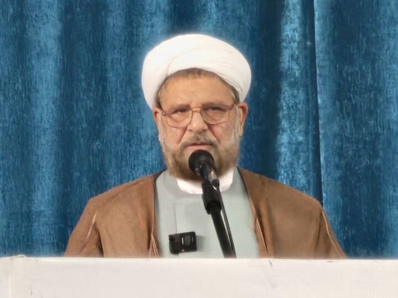 مردم با وجود مشکلات اقتصادی دست از انقلاب بر نمی دارند/ کار جهادی و اقتصاد مقاومتی حلال مشکلات کشور