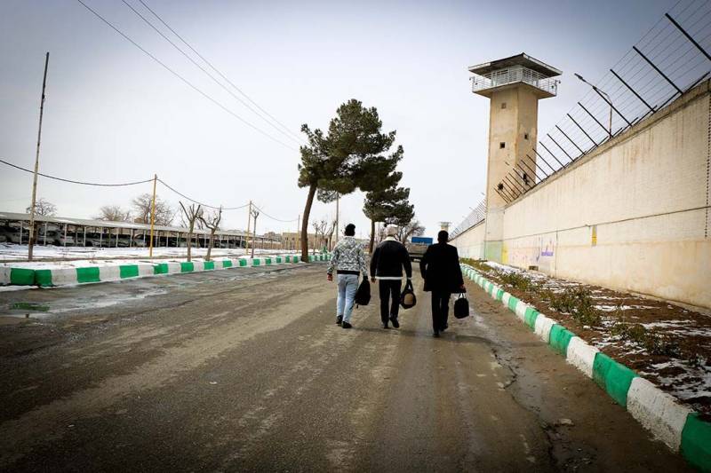 همدلی مردم جیرفت برای آزادی ۲۱ زندانی جرایم مالی