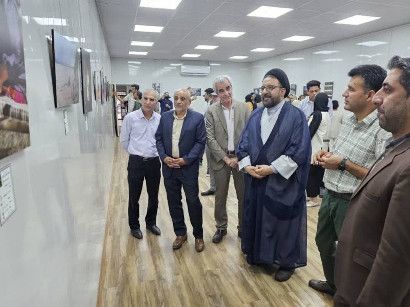 نمایشگاه گروهی عکس «هلیل» در جنوب کرمان برپا شد+فیلم