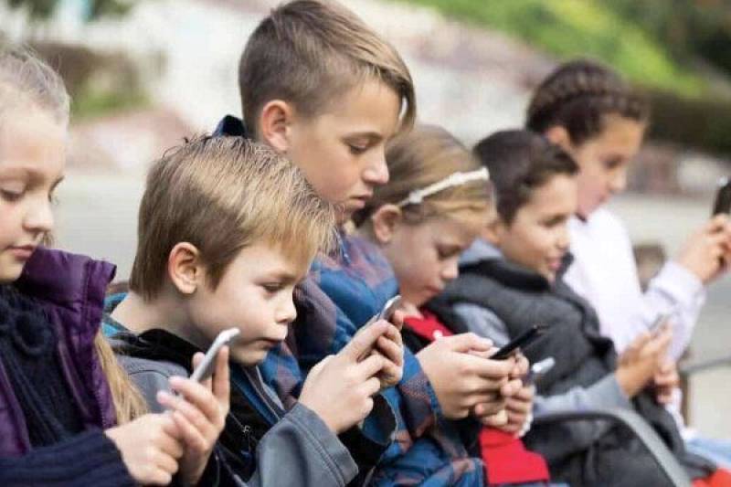 شبکه های اجتماعی خطر افسردگی را افزایش می‌دهند