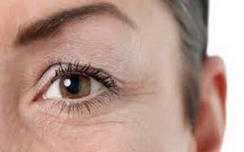 پوست صورت‌ را با مصرف این میوه جوان نگه دارید