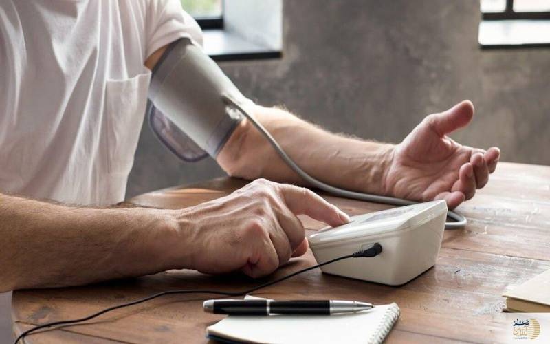 ۵ کاری که باید هر روز صبح برای کاهش فشار خون انجام دهید