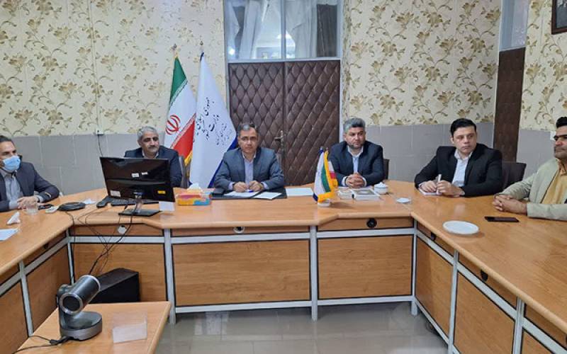 تخصیص قیر رایگان به شهرداری ها در نخستین جلسه ستاد بازآفرینی شهری عنبراباد