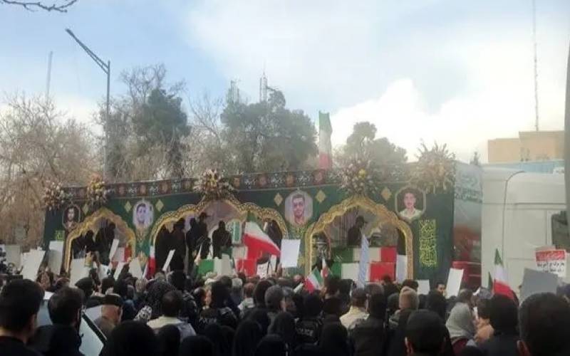تشییع پیکر بیش از ۱۰۰ شهید مردمی و مدافعان امنیت در جنایات اخیر صهیونیستی-آمریکایی